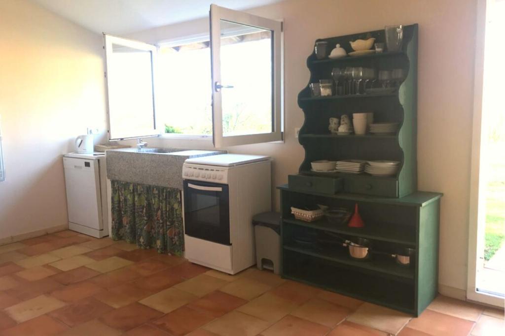 Bed and Breakfast DameChouette Pujols  Exterior foto