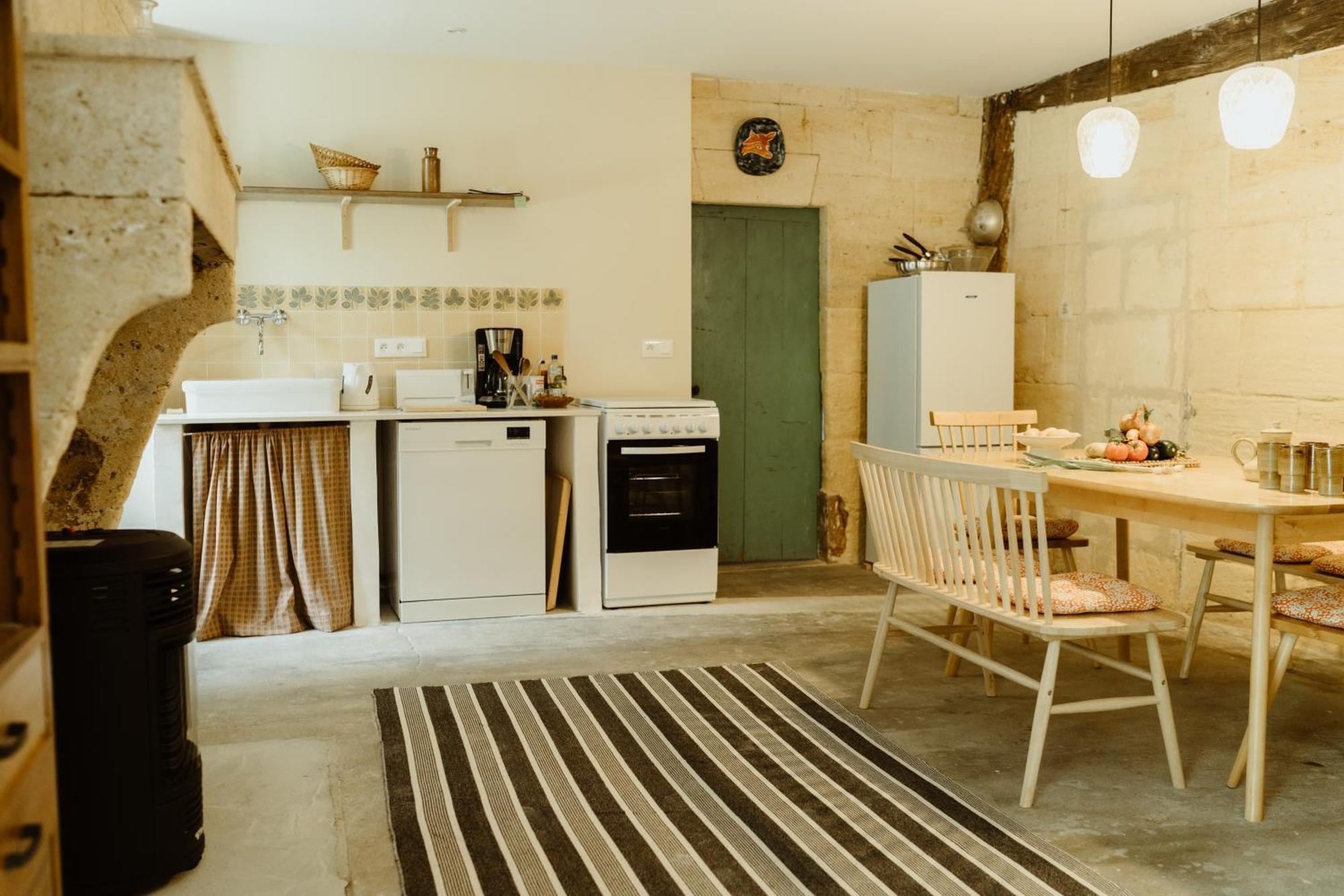 Bed and Breakfast DameChouette Pujols  Exterior foto